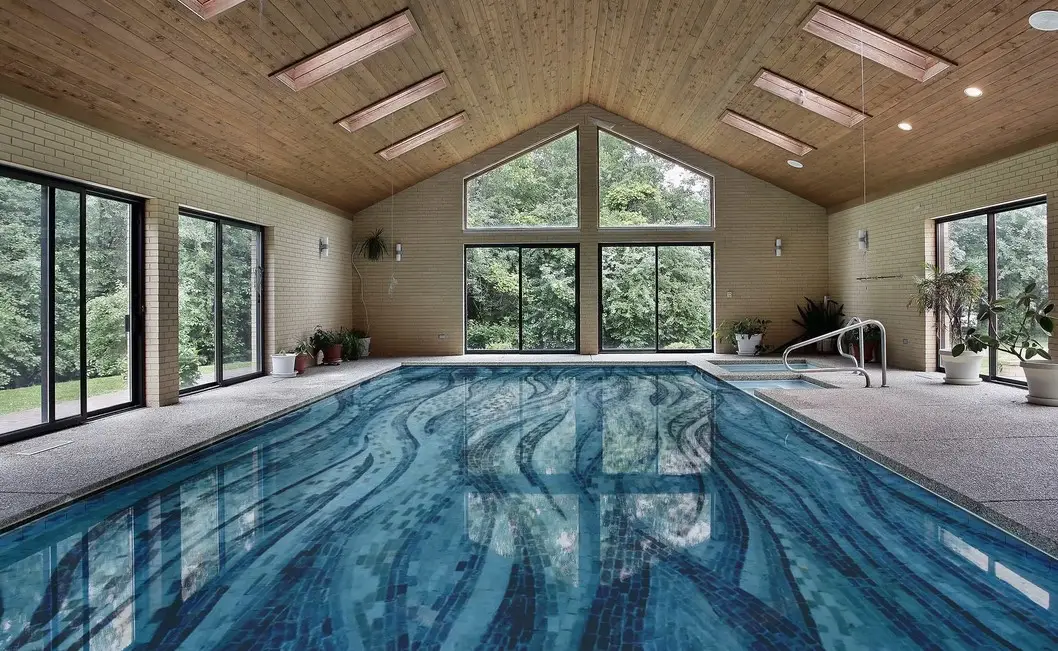 Instalación de piscinas modernas
