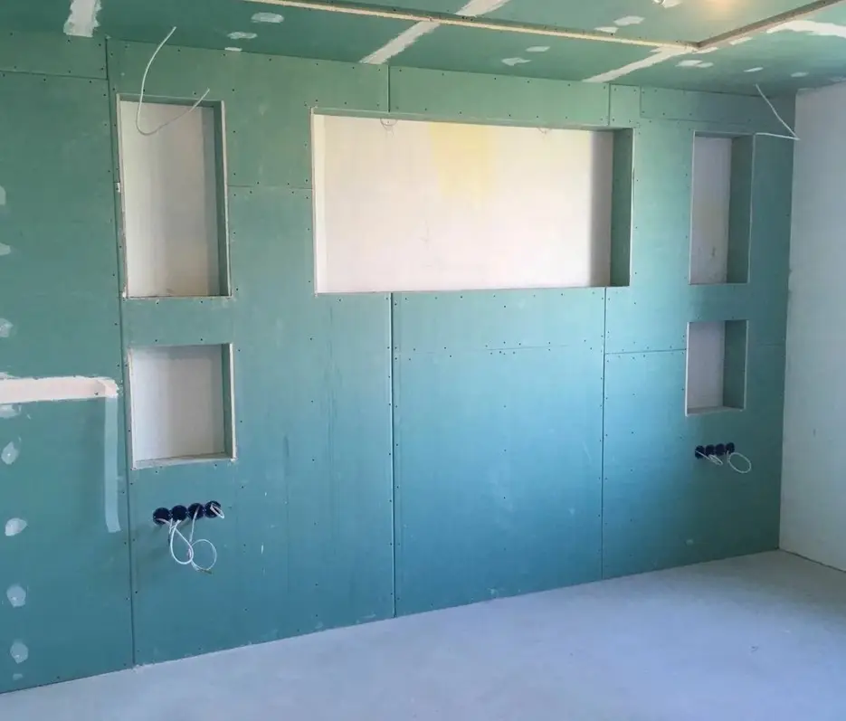 Instalación de cajas para tuberías en Barcelona