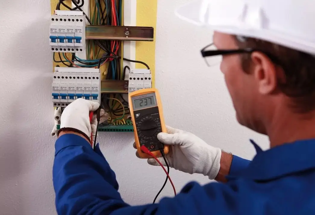 Electrical installation in Modernist building