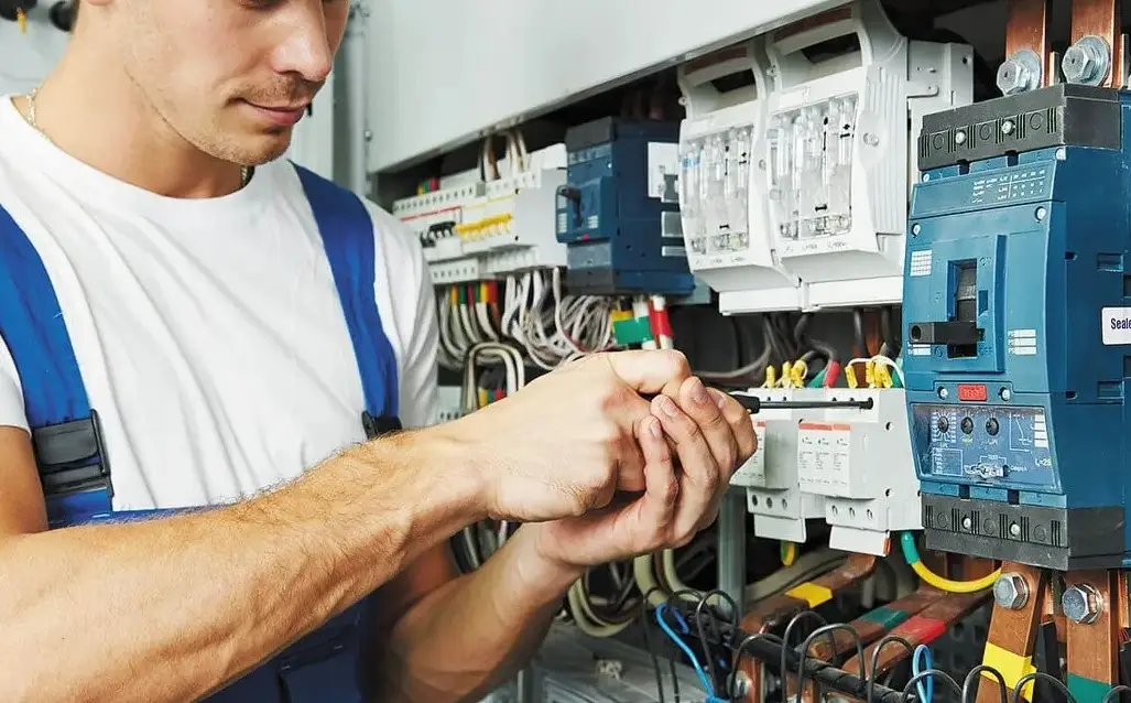 Electricista profesional en Barcelona