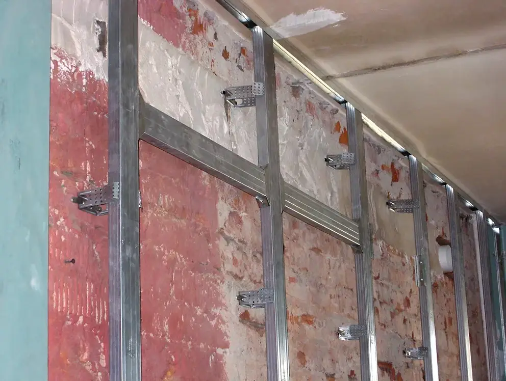 Drywall installation in modern Barcelona apartment 